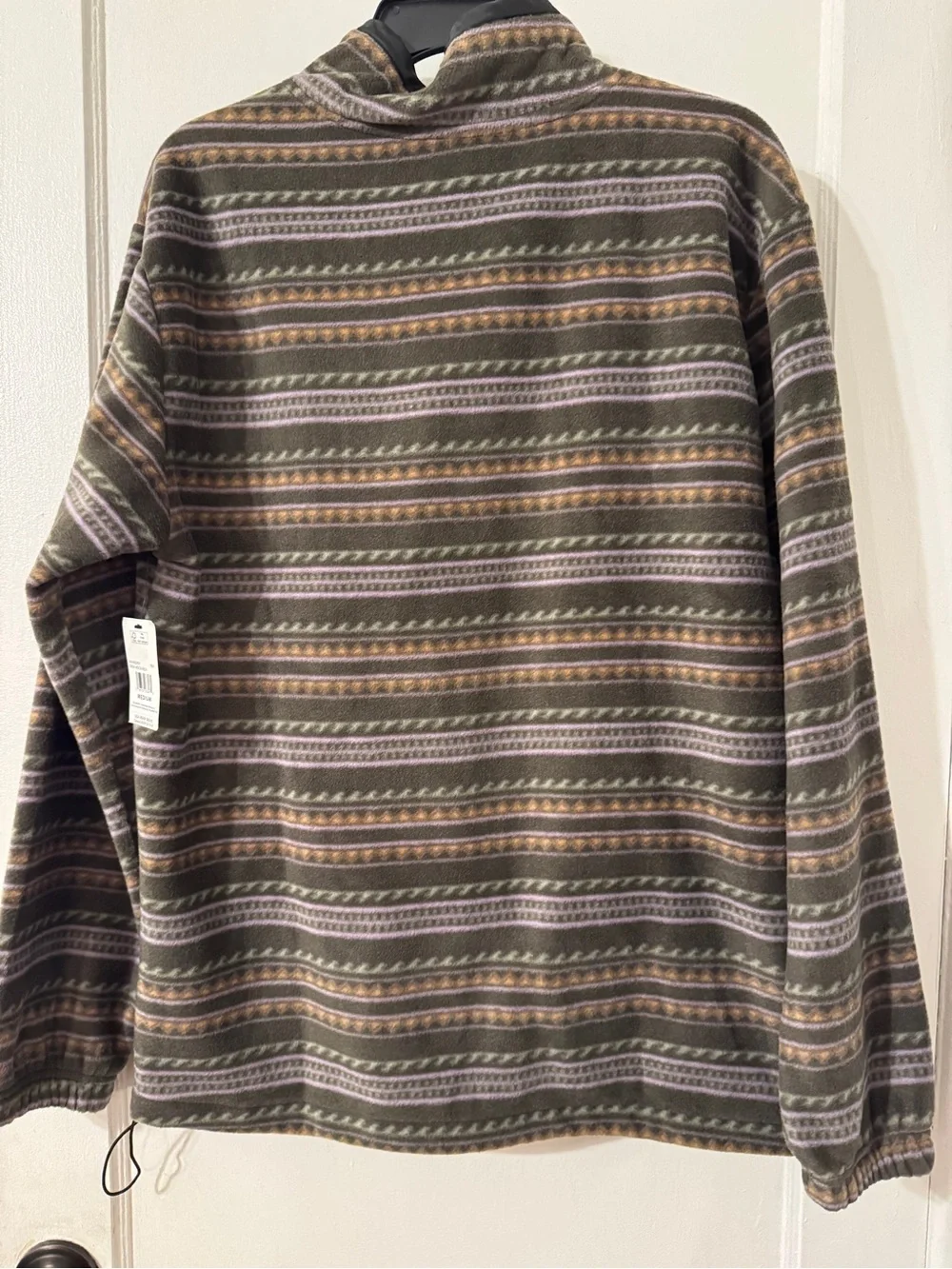 Billabong sweater size medium